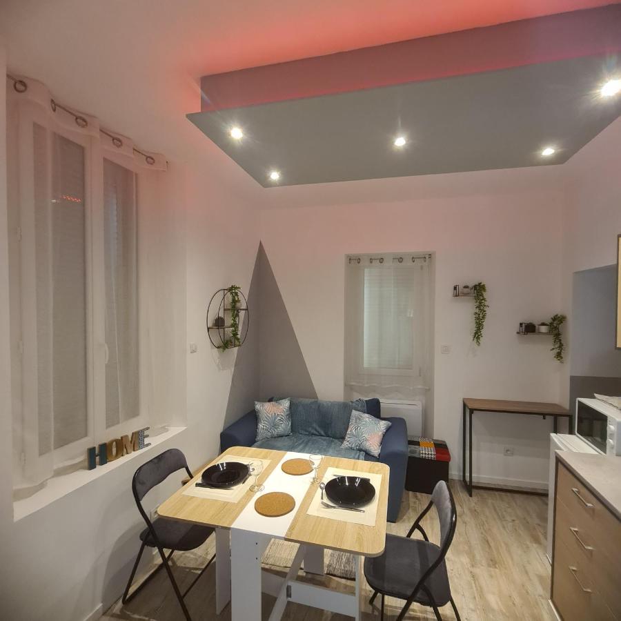 Tres Joli Appartement 2 Pieces, Centre-Ville Tuchan Kültér fotó